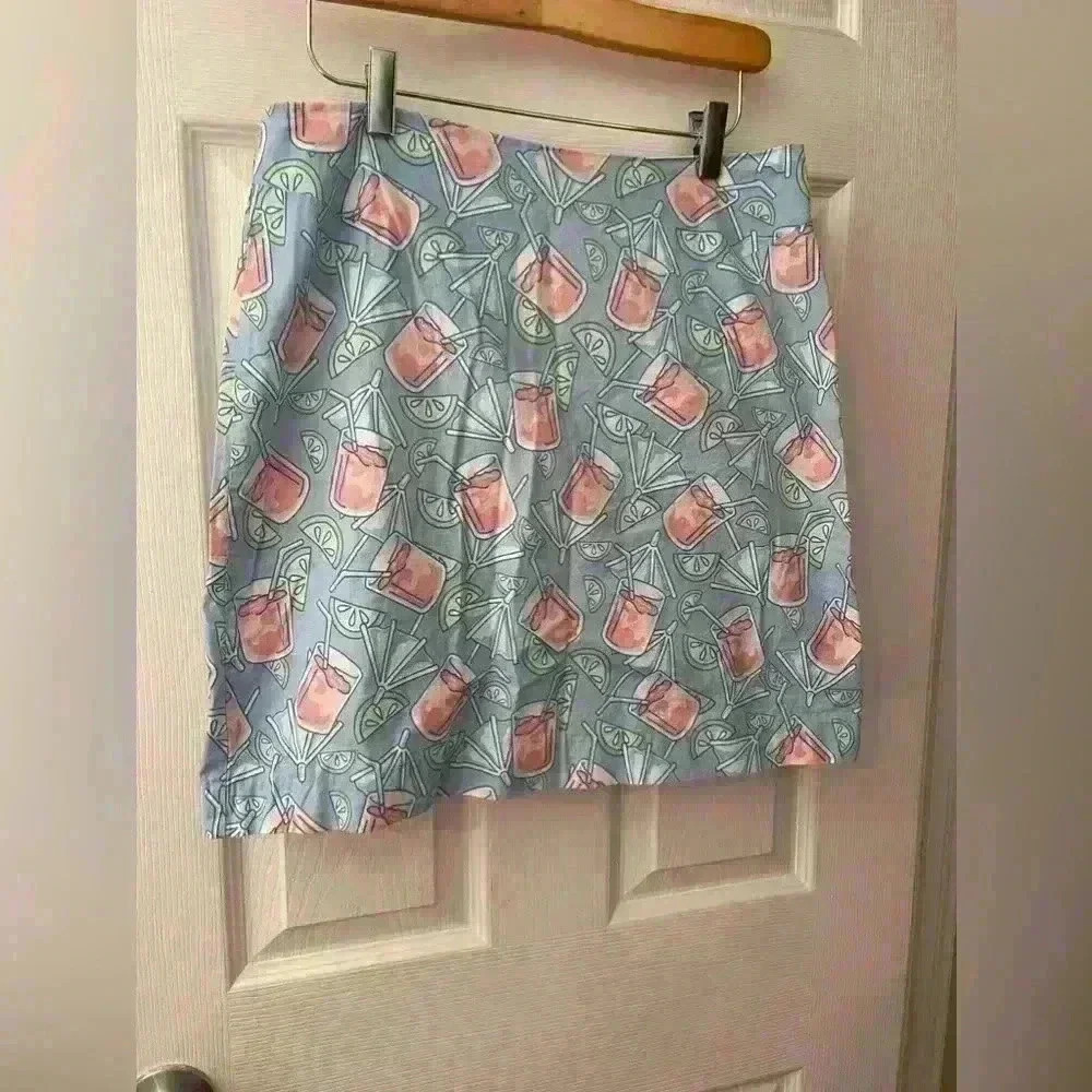 Vineyard Vines cocktail Squibby mini skirt size 4 vacation staple